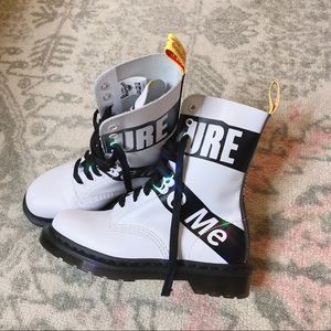 Dr. Martens White Sex Pistols 1490 *WORN ONCE*